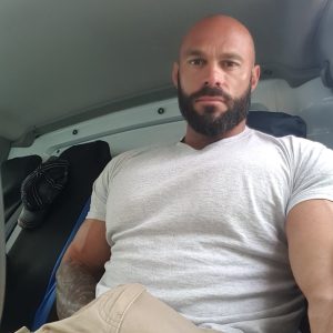 Prenez un verre avec Steve, 42 ans, à Cannes ce soir ! Steve - rencontre-Daddy-Cannes