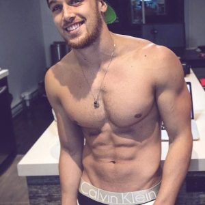 Revigoré par mes souvenirs coquins Thibault - rencontre-Daddy-Hyères
