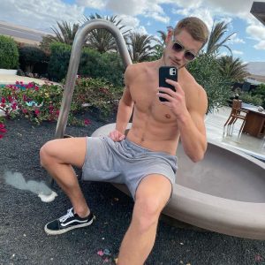 Pourquoi rester seul à Nantes ce week-end ? Sylvain - rencontre-Daddy-Nantes