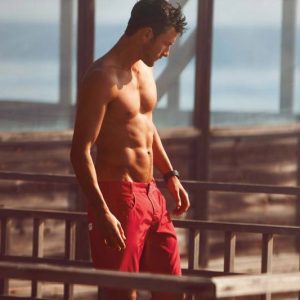 Grosse semaine, envie d’une voix chaude ce soir Jérôme - rencontre-Daddy-Perpignan