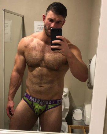 Couple libertin cherche mec pour trio à Vannes rencontre-Daddy-Vannes