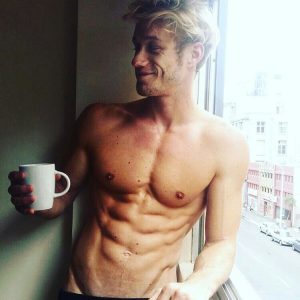 J’ai besoin de sexe maintenant, pas dans trois semaines ladimir - rencontre-Gay-Aubervilliers