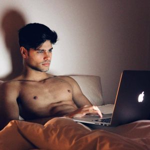 Viens décharger ton trop-plein Renaud - rencontre-Gay-Cagnes-sur-Mer