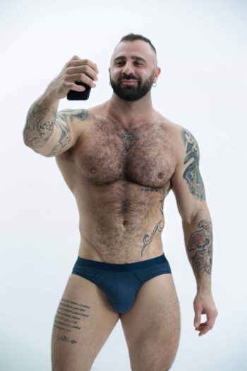 Tu crois vraiment que j’ai le temps de faire semblant ? rencontre-Gay-Creil
