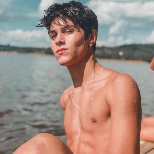 Marcel (23 ans) cherche à faire jouir des couples à Fontenay Marcel - rencontre-Gay-Fontenay-sous-Bois