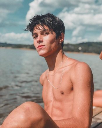Marcel (23 ans) cherche à faire jouir des couples à Fontenay rencontre-Gay-Fontenay-sous-Bois