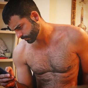 55 ans et toujours chaud Romain - rencontre-Gay-Marseille