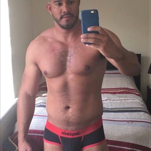 Cherche un mec pour une balade nocturne Romain - rencontre-Gay-Nantes