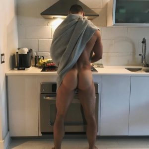 Spoiler alert : la vie est plus belle à deux! Thomas - rencontre-Gay-Nevers