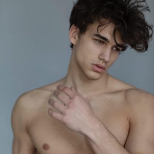 Ilian - rencontre-Gay-Poissy