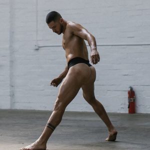 Ce soir à côté de la gare Tony - rencontre-Gay-Saint-Étienne