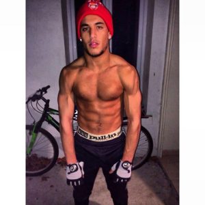 Aziz - rencontre-Gay-Valence