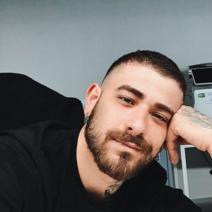 À la recherche d’un compagnon pour se détendre Renaud - rencontre-Libertin-Libourne