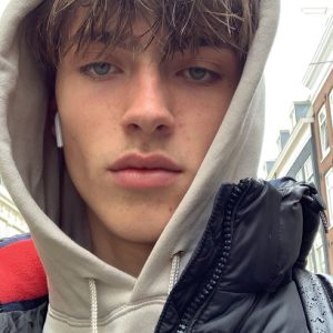 Alex - rencontre-gay-cherbourg-en-cotentin-Gnj2